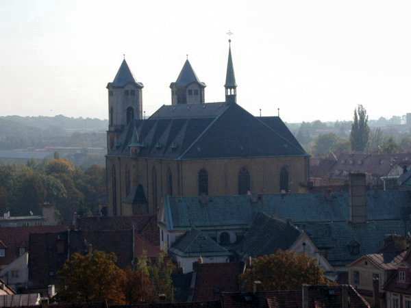 kostel sv. Mikuláše - pohled z Černé věže hradu
