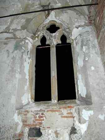 krubov okno kaple ve vchodn bat