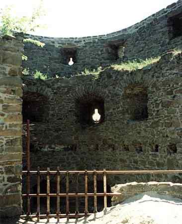 2. nádvoří - interiér východní bašty jižní hradby