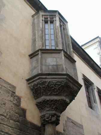 pozdn� gotick� ark�� v z�padn�m pr��el�