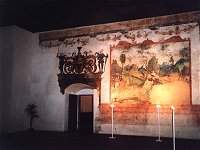 místnost v jihozápadním nároží - renesanční freska a pernštejnský erb